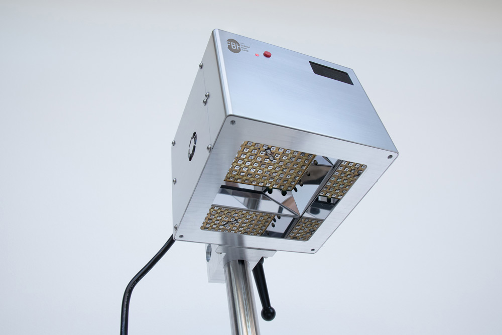 Prototype UVC LED irradiation system to fight multi-drug-resistant pathogens using 120 LEDs - suitable for application to the skin. 