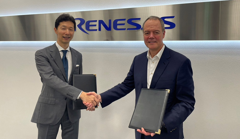 Renesas’ president & CEO Hidetoshi Shibata and Wolfspeed’s president & CEO Gregg Lowe. 