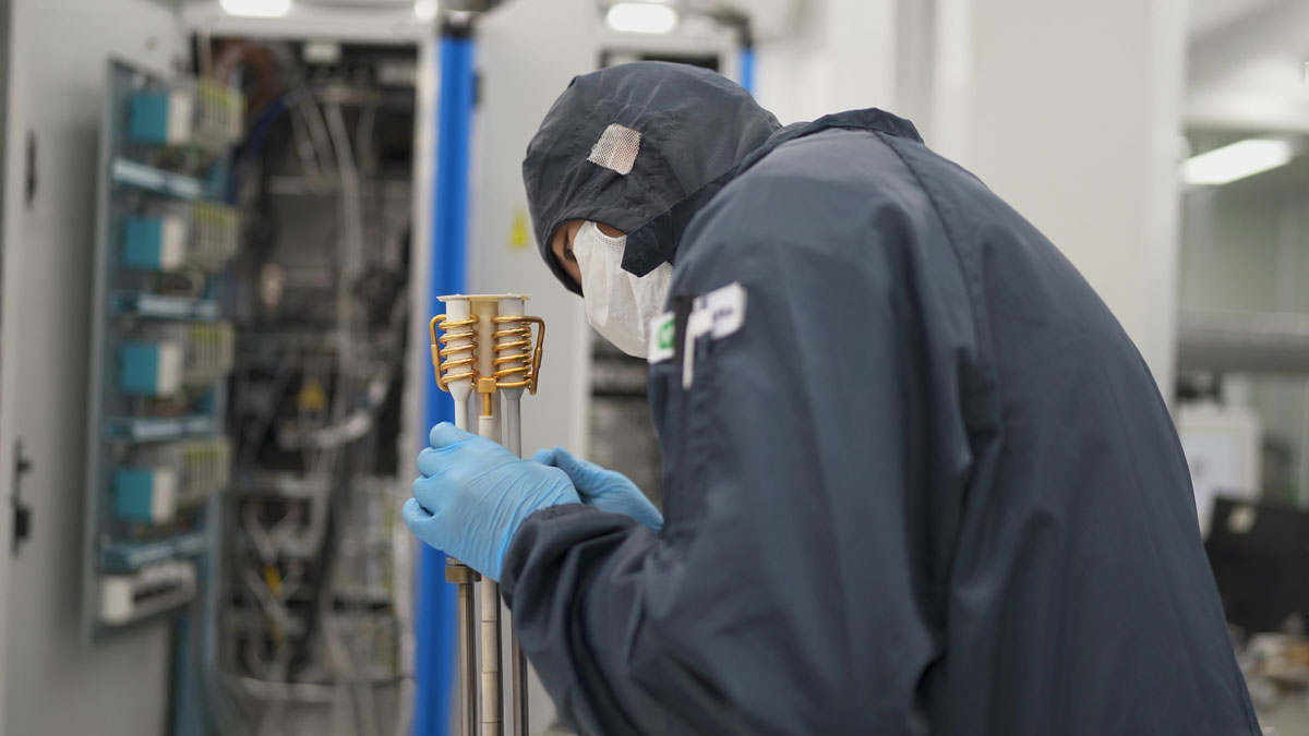 An IVWorks engineer calibrates a plasma source for deployment in a production-scale Hybrid MBE system, supporting high-uniformity and high-quality GaN epitaxial growth.